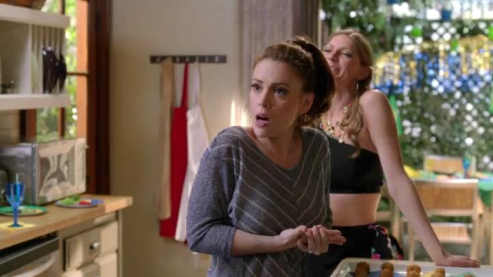 Charmed-Online-dot-net_Mistresses1x09GuessWhosComingtoDinner1586.jpg