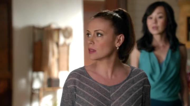 Charmed-Online-dot-net_Mistresses1x09GuessWhosComingtoDinner1702.jpg