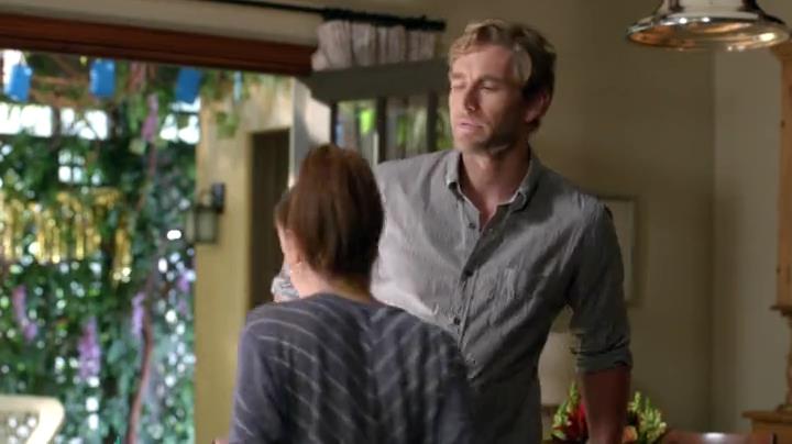 Charmed-Online-dot-net_Mistresses1x09GuessWhosComingtoDinner1751.jpg