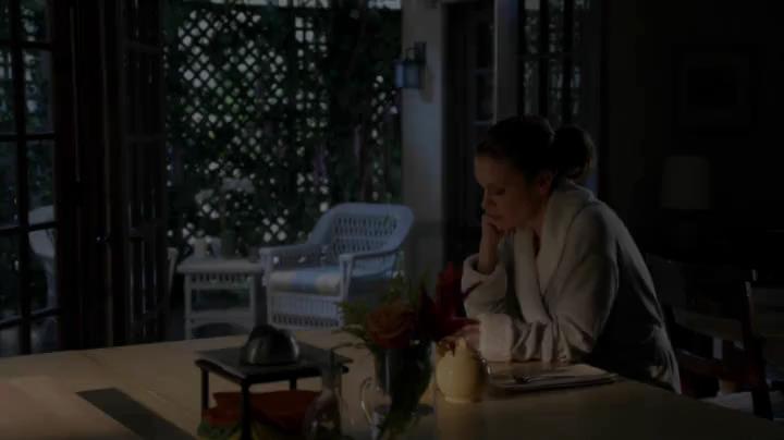 Charmed-Online-dot-net_Mistresses1x09GuessWhosComingtoDinner1933.jpg