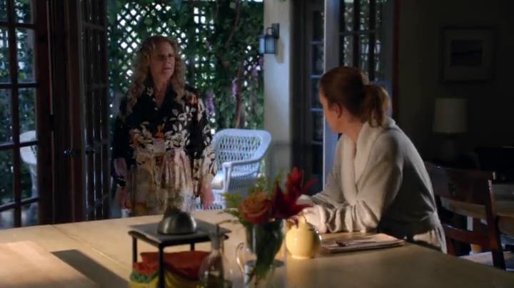 Charmed-Online-dot-net_Mistresses1x09GuessWhosComingtoDinner1943.jpg
