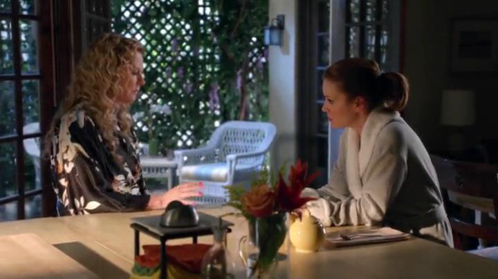 Charmed-Online-dot-net_Mistresses1x09GuessWhosComingtoDinner1956.jpg