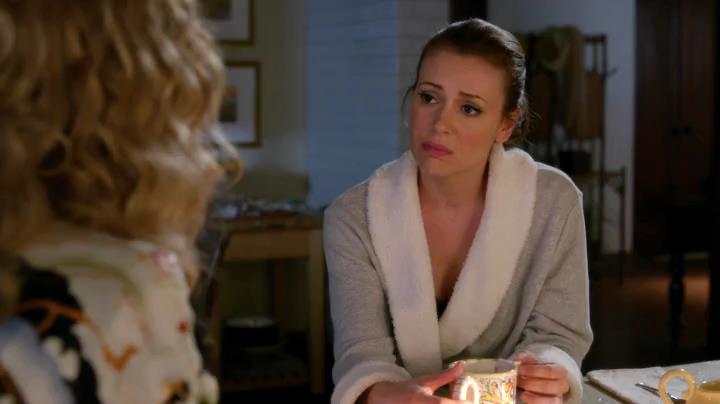 Charmed-Online-dot-net_Mistresses1x09GuessWhosComingtoDinner2020.jpg