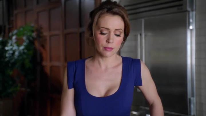 Charmed-Online-dot-net_Mistresses1x09GuessWhosComingtoDinner2250.jpg