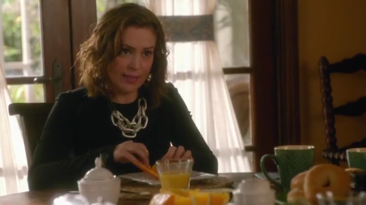 Charmed-Online-dot-net_Mistresses2x02-2126.jpg Charmed-Online-dot-net_Mistresses2x02-2126.jpg