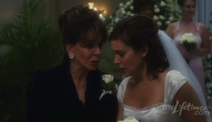 Charmed-Online-dot-net_SundaysAtTiffanys4102.jpg