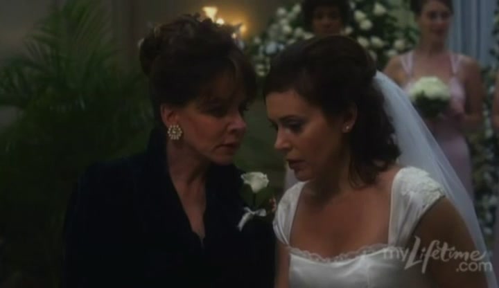Charmed-Online-dot-net_SundaysAtTiffanys4108.jpg