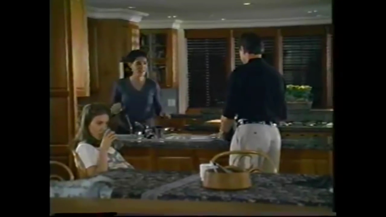 Charmed-Online-dot-NL_TheSurrogate1279.jpg