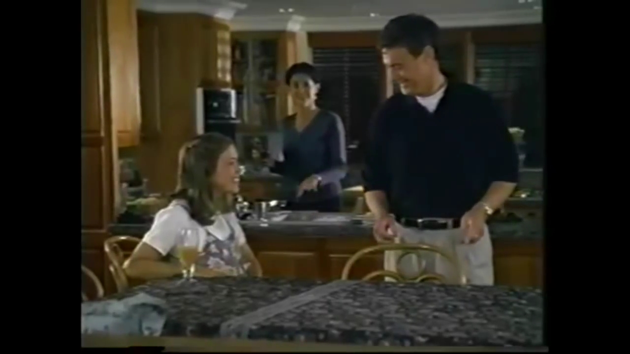 Charmed-Online-dot-NL_TheSurrogate1294.jpg