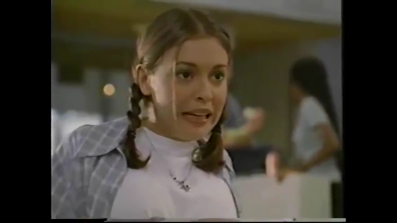 Charmed-Online-dot-NL_TheSurrogate1497.jpg