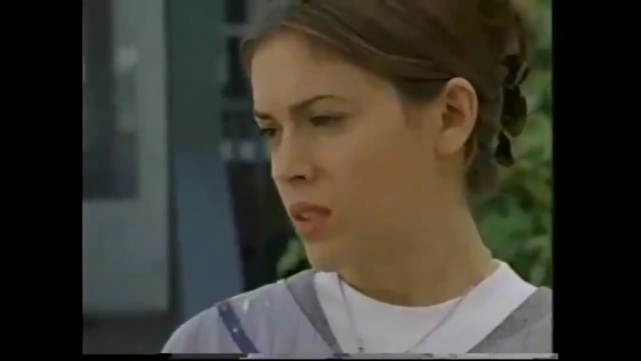 Charmed-Online-dot-NL_TheSurrogate1512.jpg