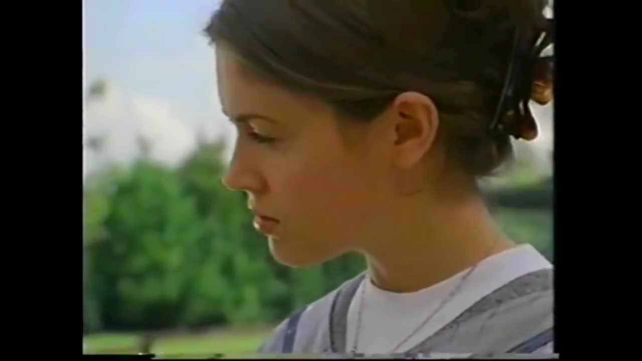 Charmed-Online-dot-NL_TheSurrogate1530.jpg