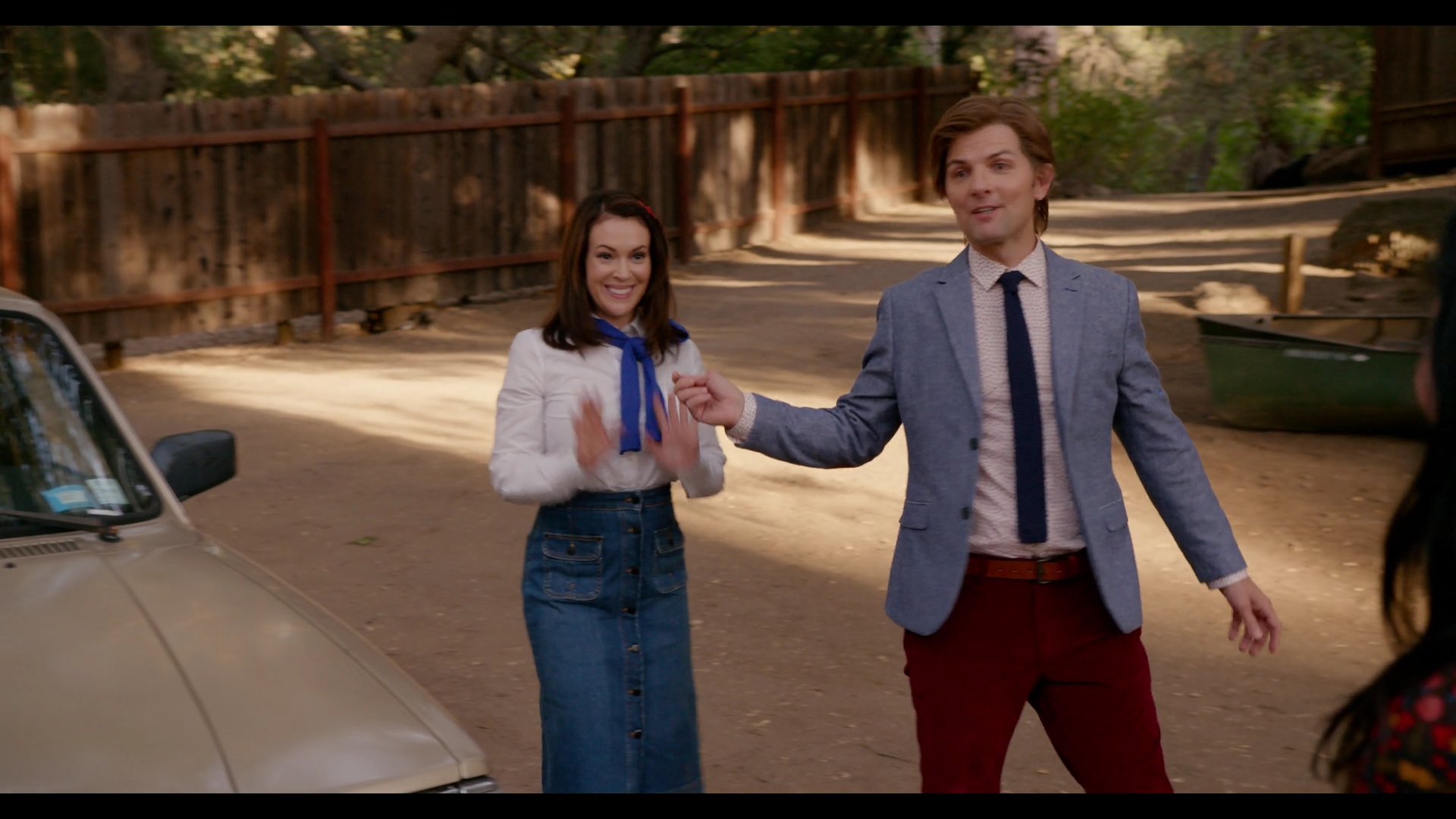 Charmed-Online-dot-nl_WetHotAmericanSummer10YearsLater-1x01Reunion0805.jpg