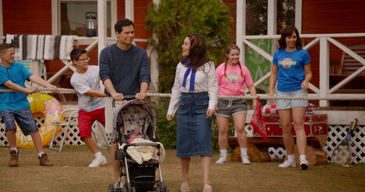 Charmed-Online-dot-nl_WetHotAmericanSummer10YearsLater-1x02Softball0218.jpg