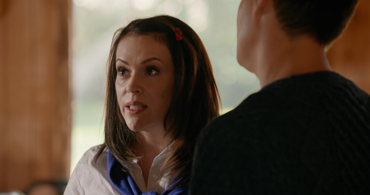 Charmed-Online-dot-nl_WetHotAmericanSummer10YearsLater-1x02Softball0753.jpg