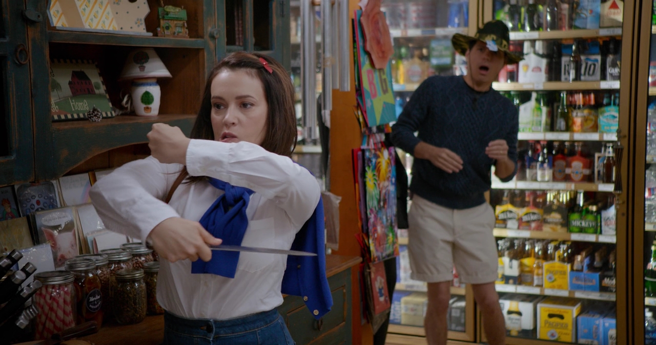 Charmed-Online-dot-nl_WetHotAmericanSummer10YearsLater-1x04Lunch0656.jpg