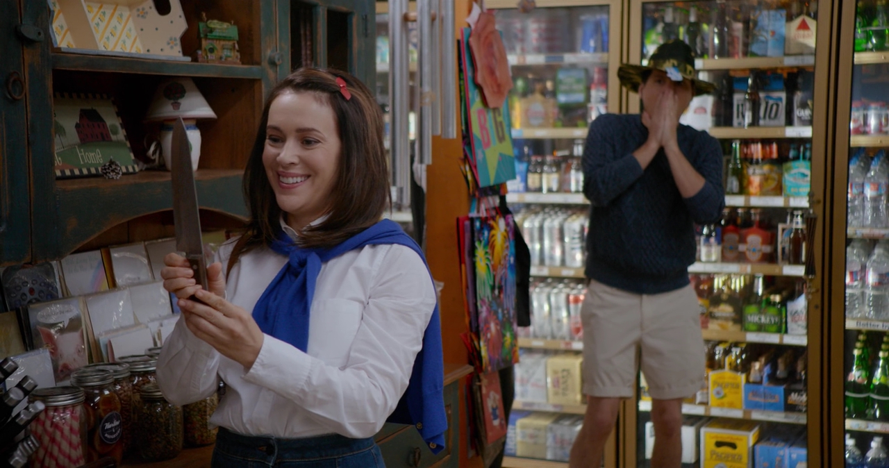 Charmed-Online-dot-nl_WetHotAmericanSummer10YearsLater-1x04Lunch0660.jpg