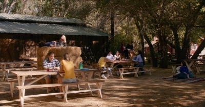 Charmed-Online-dot-nl_WetHotAmericanSummer10YearsLater-1x04Lunch0063.jpg