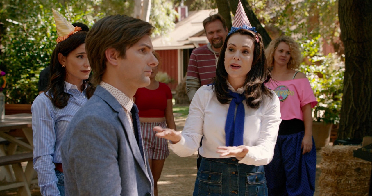 Charmed-Online-dot-nl_WetHotAmericanSummer10YearsLater-1x05KingOfCamp0480.jpg