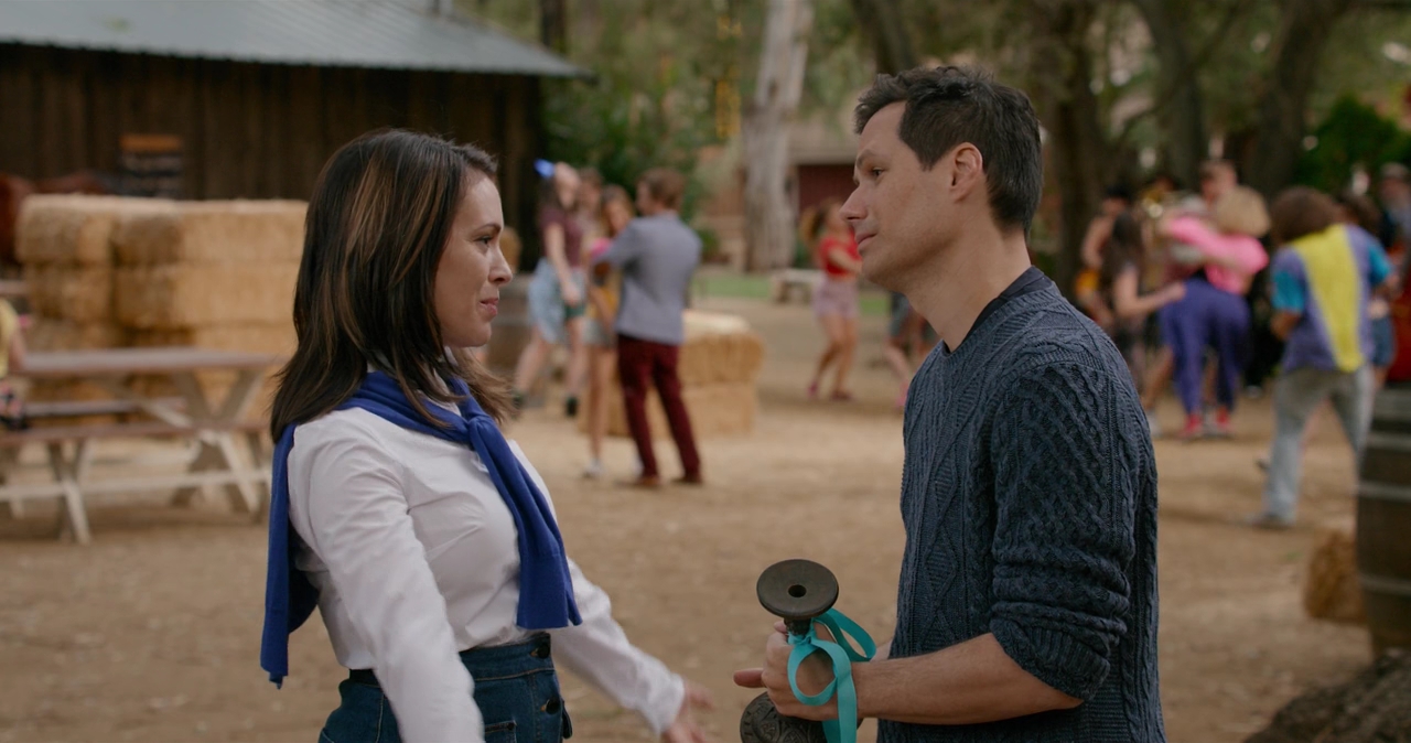 Charmed-Online-dot-nl_WetHotAmericanSummer10YearsLater-1x05KingOfCamp0617.jpg