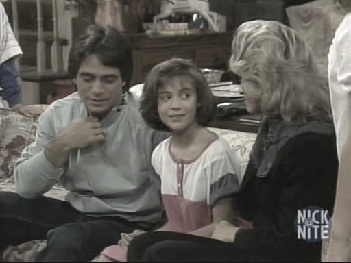 charmed-online_dot_nl-WhosTheBoss2x03-1012.jpg charmed-online_dot_nl-WhosTheBoss2x03-1012.jpg