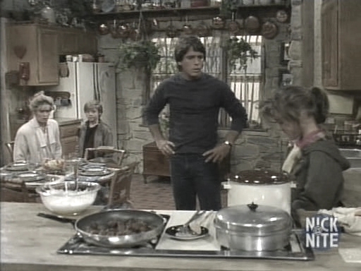 Charmed-online_dot_nl-WhosTheBoss2x20-0900.jpg Charmed-online_dot_nl-WhosTheBoss2x20-0900.jpg