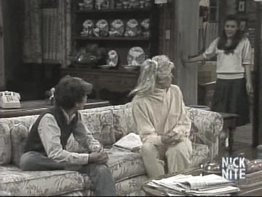 Charmed-online_dot_nl-WhosTheBoss4x02-1037.jpg Charmed-online_dot_nl-WhosTheBoss4x02-1037.jpg