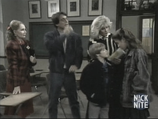 Charmed-online_dot_nl-WhosTheBoss4x17-0233.jpg Charmed-online_dot_nl-WhosTheBoss4x17-0233.jpg