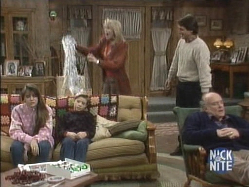 Charmed-Online_dot_nl_WhosTheBoss5x08-0498.jpg Charmed-Online_dot_nl_WhosTheBoss5x08-0498.jpg