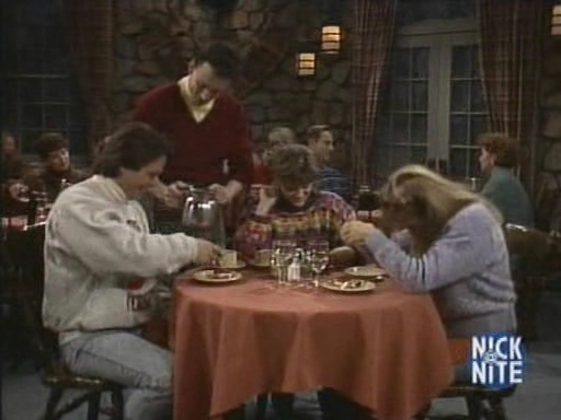 Charmed-Online_dot_nl_WhosTheBoss5x14-0844.jpg Charmed-Online_dot_nl_WhosTheBoss5x14-0844.jpg