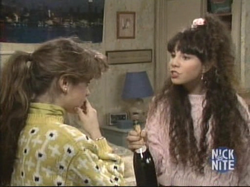 Charmed-Online_dot_nl_WhosTheBoss5x17-0921.jpg Charmed-Online_dot_nl_WhosTheBoss5x17-0921.jpg