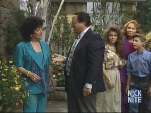 Charmed-Online_dot_nl_WhosTheBoss5x25-0546.jpg Charmed-Online_dot_nl_WhosTheBoss5x25-0546.jpg