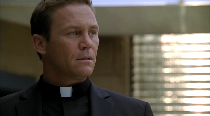 Charmed-Online-dot-NL-Castle3x03-1174.jpg