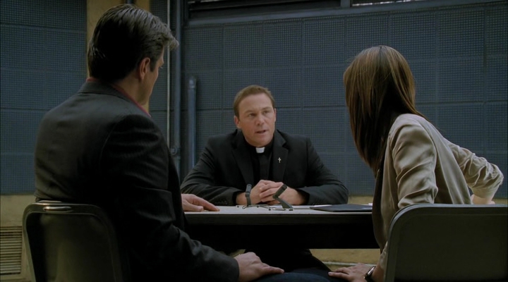 Charmed-Online-dot-NL-Castle3x03-1324.jpg