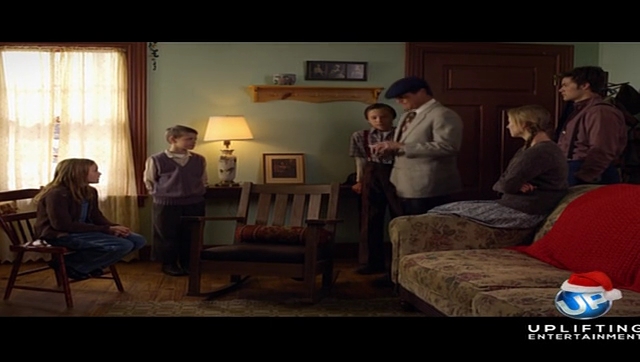 charmed-online-dot-nl_ChristmasForADollar1300.jpg