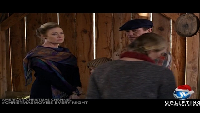 charmed-online-dot-nl_ChristmasForADollar3035.jpg
