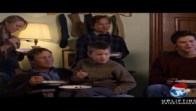 charmed-online-dot-nl_ChristmasForADollar4638.jpg