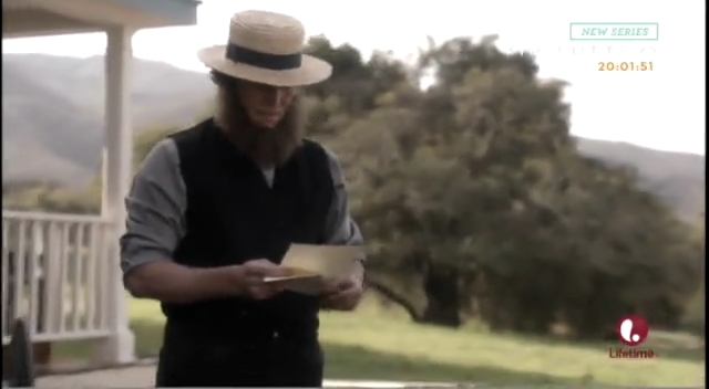 Charmed-Online-dot-net_ExpectingAmish4887.jpg