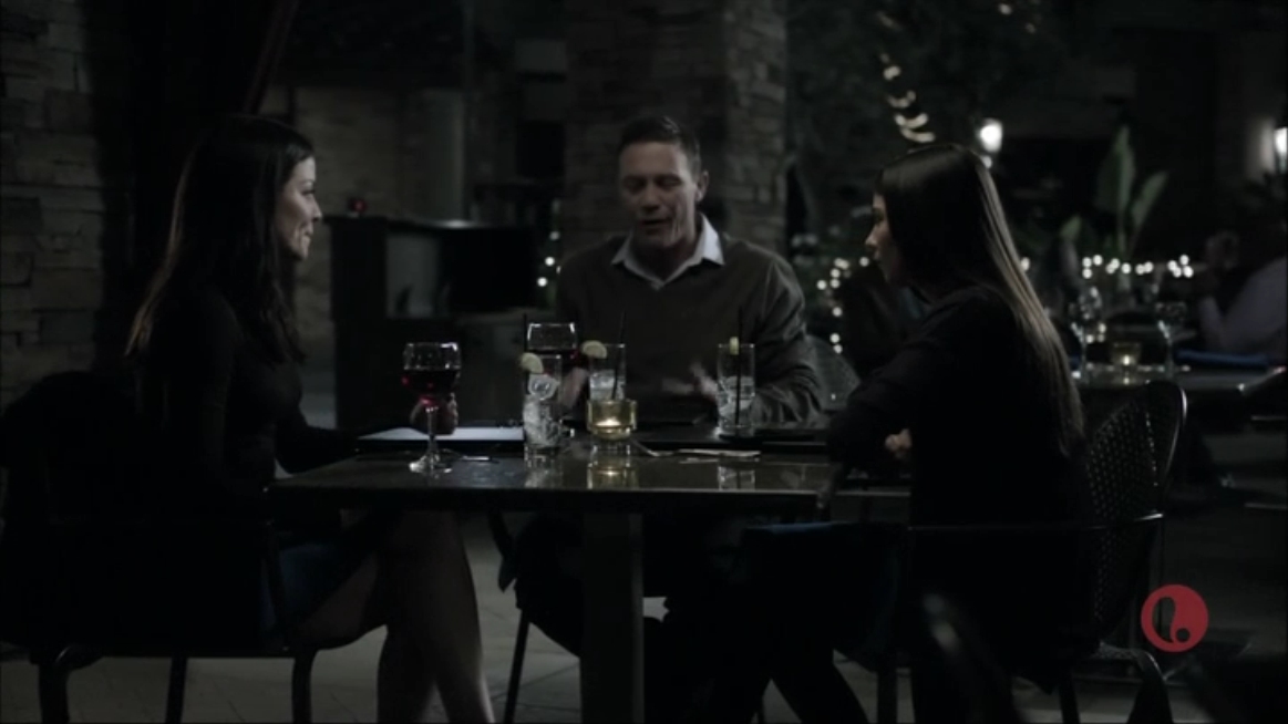 Charmed-Online-dot-NL-HisDoubleLife2481.jpg Charmed-Online-dot-NL-HisDoubleLife2481.jpg