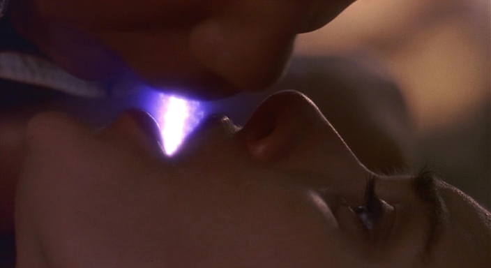 Charmed-Online_dot_nl-Sleepwalkers3020.jpg