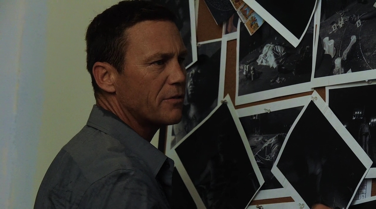 Charmd-Online-dot-nl_TheDemonologist1607.jpg Charmd-Online-dot-nl_TheDemonologist1607.jpg