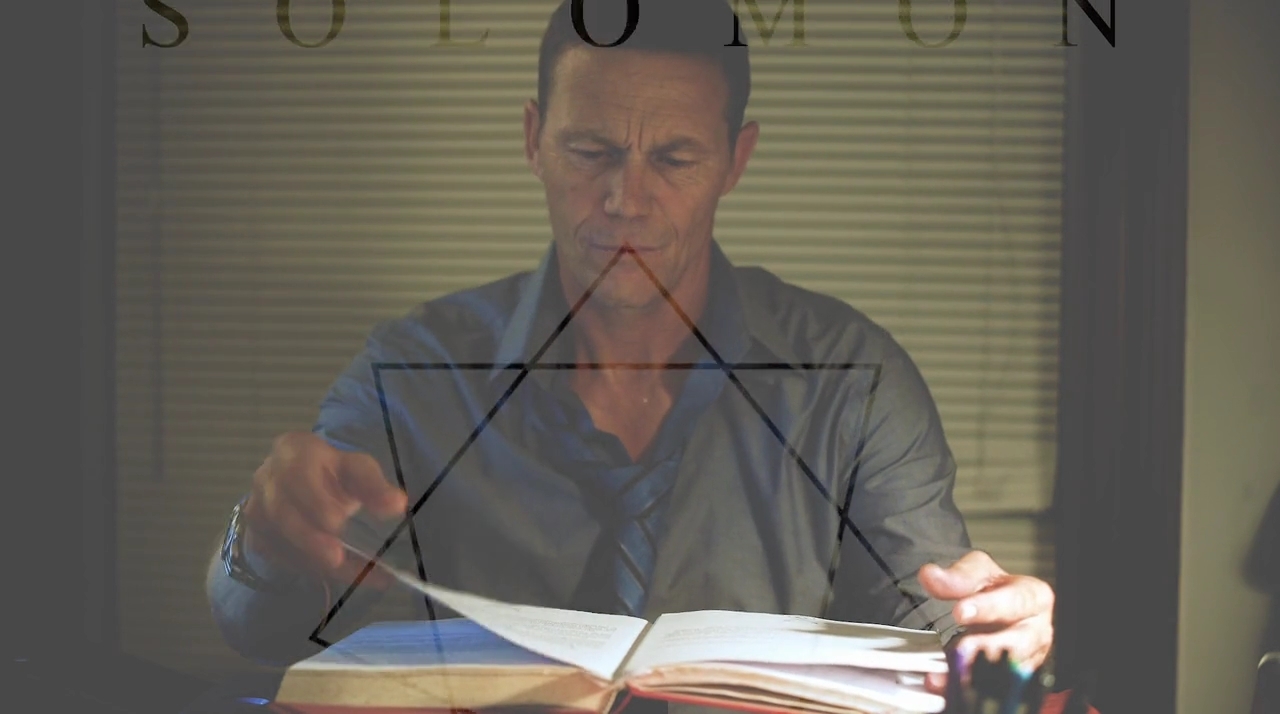 Charmd-Online-dot-nl_TheDemonologist2036.jpg