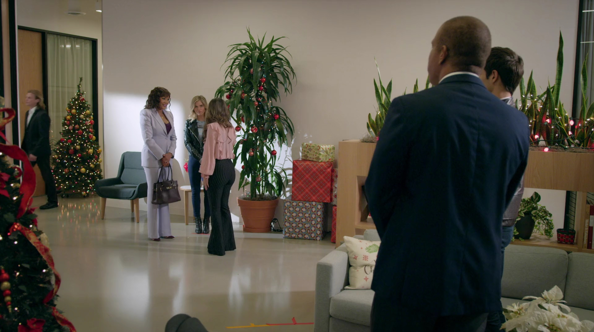 Charmed-Online-dot-nl_ChristmasMatchmakers1214.jpg Charmed-Online-dot-nl_ChristmasMatchmakers1214.jpg