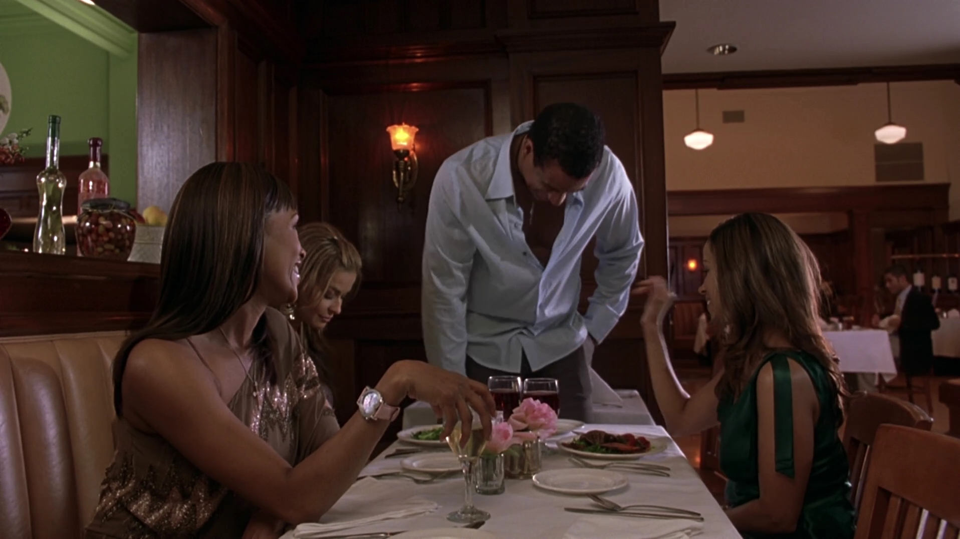 Charmed-Online-dot_nl-GettingPlayed2046.jpg