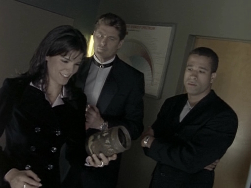 Charmed-Online-dot-NL-BaywatchNights2x11-0298.jpg