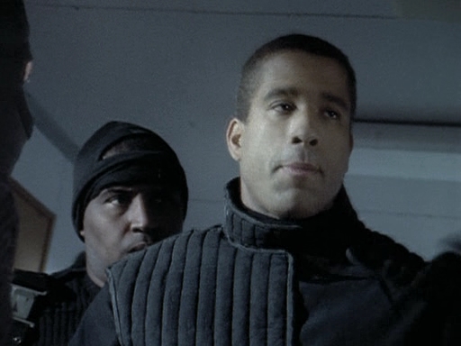 Charmed-Online-dot-NL-BaywatchNights2x15-1820.jpg Charmed-Online-dot-NL-BaywatchNights2x15-1820.jpg