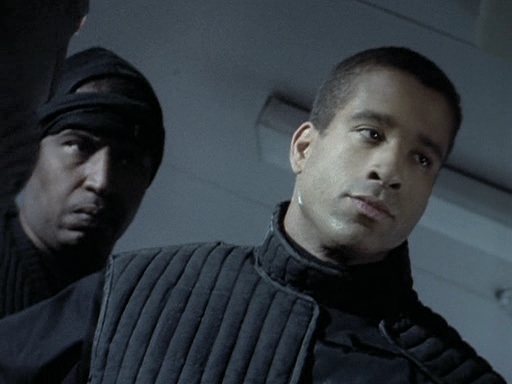 Charmed-Online-dot-NL-BaywatchNights2x15-1823.jpg Charmed-Online-dot-NL-BaywatchNights2x15-1823.jpg