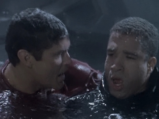 Charmed-Online-dot-NL-BaywatchNights2x15-2227.jpg Charmed-Online-dot-NL-BaywatchNights2x15-2227.jpg