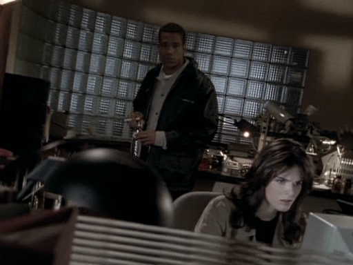 Charmed-Online-dot-NL-BaywatchNights2x17-1211.jpg