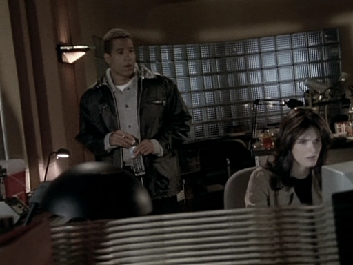 Charmed-Online-dot-NL-BaywatchNights2x17-1213.jpg